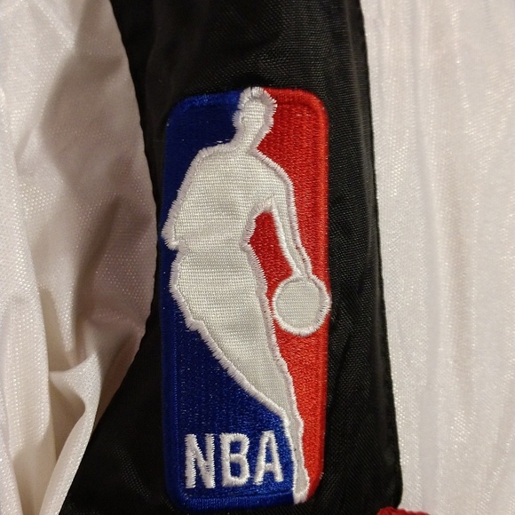 Vintage Pro Player Chicago Bulls Jacket - Picture 3 of 7